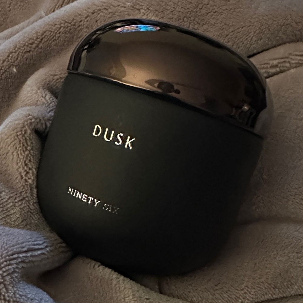 DW Home Dusk Candle - Black and Brown